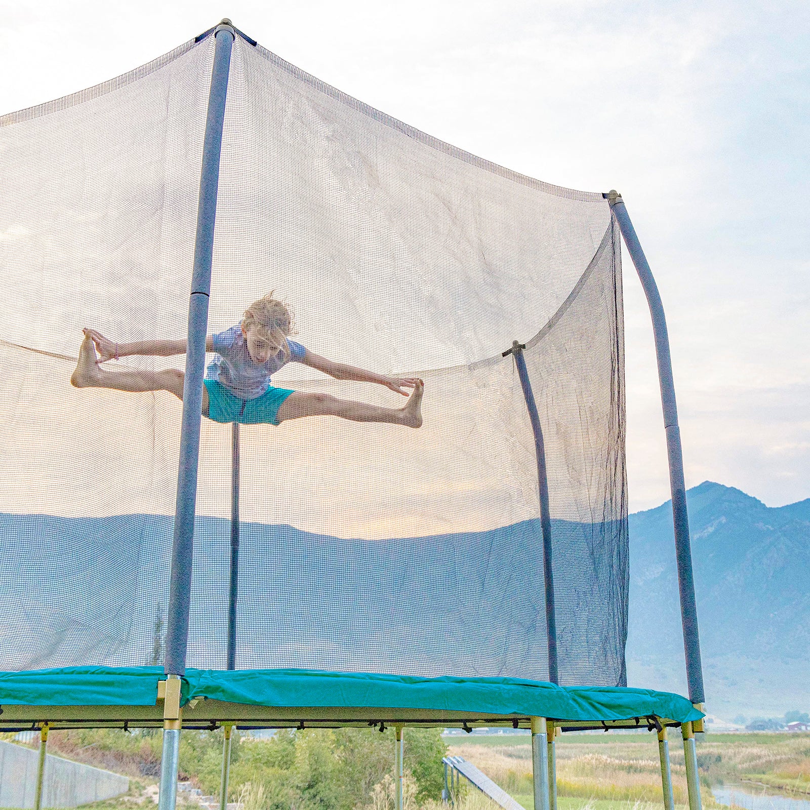 15' Round Trampoline - Image 17